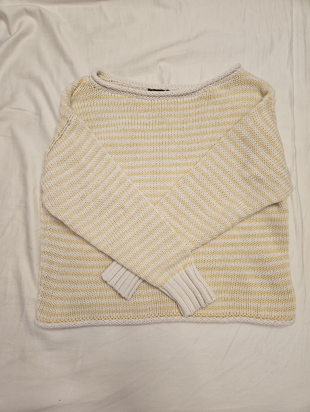 Wild Fable Target Sweater White/Yellow Womens Size XXS In Excellent Condition